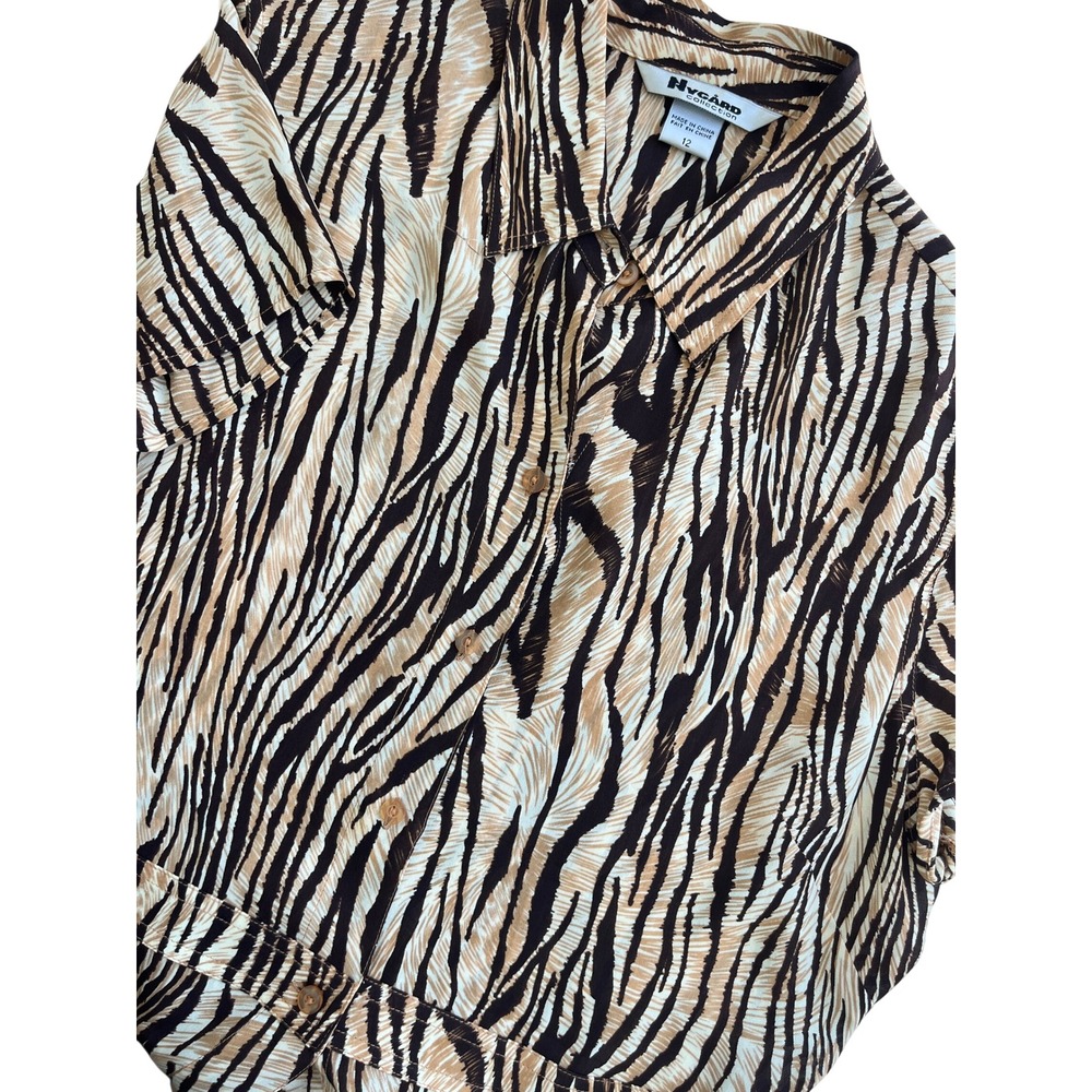 Nygard Collection Womens Size 12 Zebra Print Short Sleeve Button top shirt Silk
